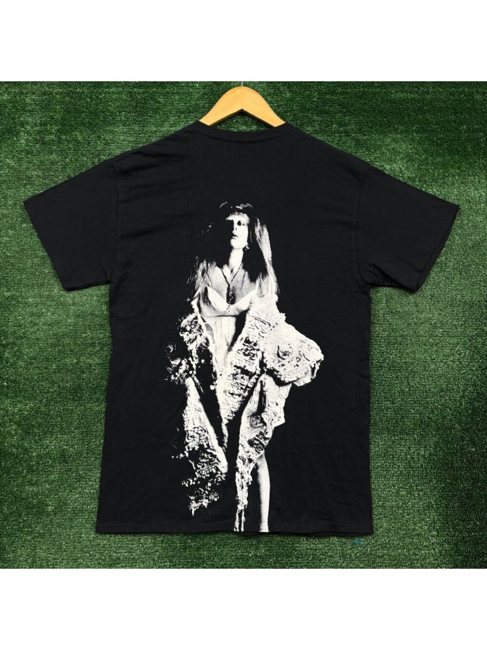 Lady Gaga Mayhem T-Shirt Size Medium